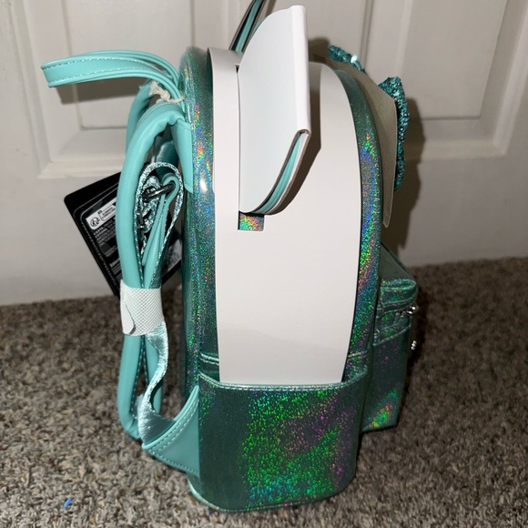 Disney Loungefly Minnie Mouse Blue Sequin mini backpack NWT - Picture 6 of 6